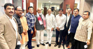 Poultry Delegation with MOS Dr. Bhagwat Karad
