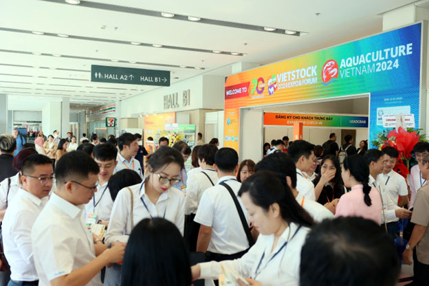 Visitors at Vietstock Expo